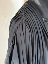 Load image into Gallery viewer, Three piece Pleated Open Abaya/Duster 2.0