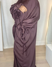 Load image into Gallery viewer, Wide abaya w/ diamond khimar