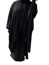 Load image into Gallery viewer, Three piece Abaya w/ scruntch sleeves