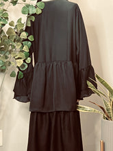 Load image into Gallery viewer, Frill back abaya w/ double ruffle sleeve
