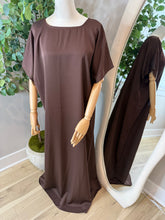 Load image into Gallery viewer, Three piece Pleated Open Abaya/Duster 2.0
