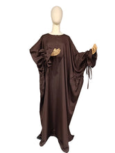 Load image into Gallery viewer, Wide abaya w/ diamond khimar
