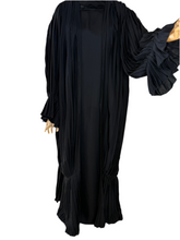 Load image into Gallery viewer, Three piece Pleated Open Abaya/Duster 2.0

