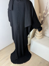 Load image into Gallery viewer, Pleated Bisht Abyah
