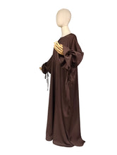 Load image into Gallery viewer, Wide abaya w/ diamond khimar
