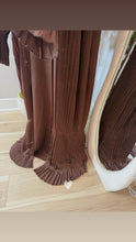 Load image into Gallery viewer, Three piece Pleated Open Abaya/Duster 2.0
